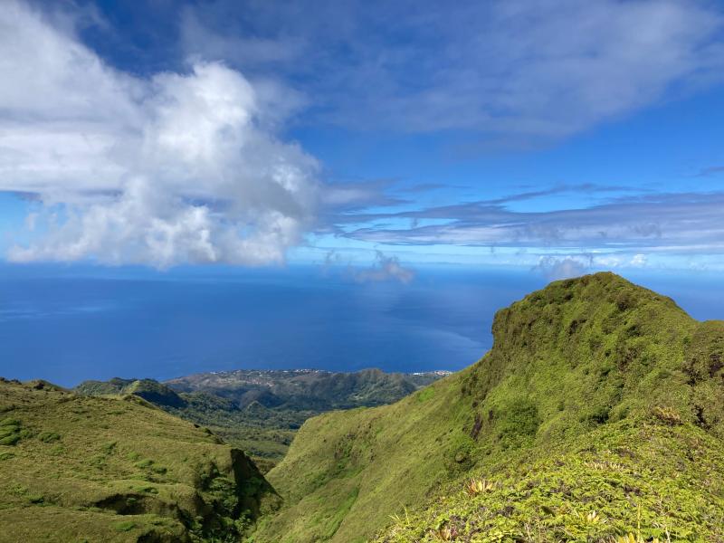 Le morne Macouba par la trace de l'aileron